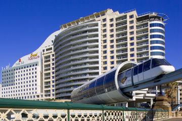 Darling Harbour Getaway 2* Sydney