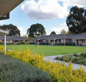 Hostel Western Village - Hawkesbury *