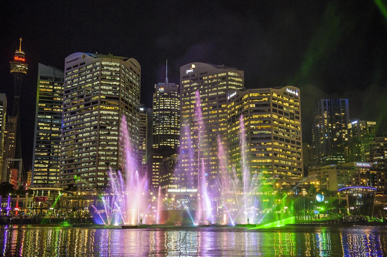 Darling Harbour Waterfront Apartment