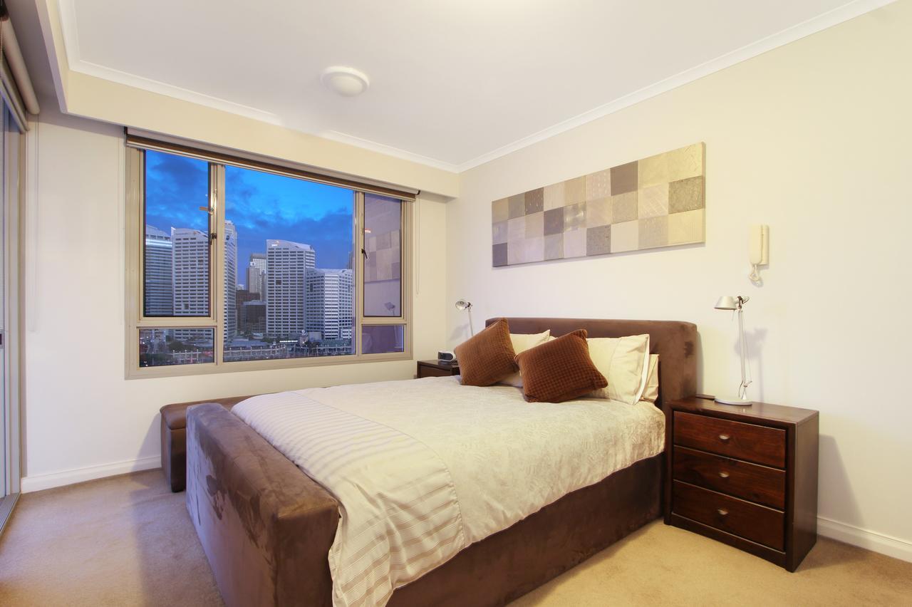 Darling Harbour Waterfront Apartment Sydney