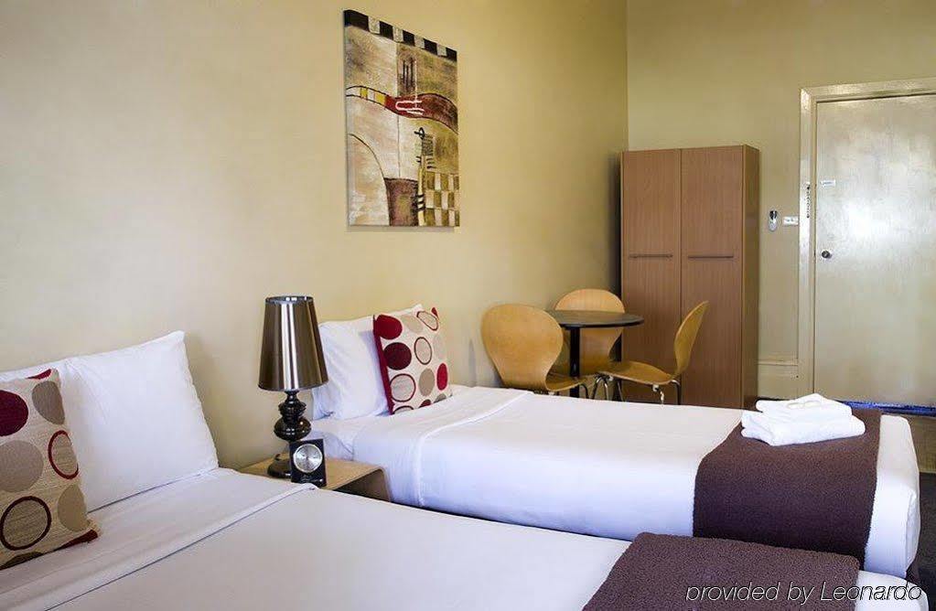 The Jensen Potts Point 2*