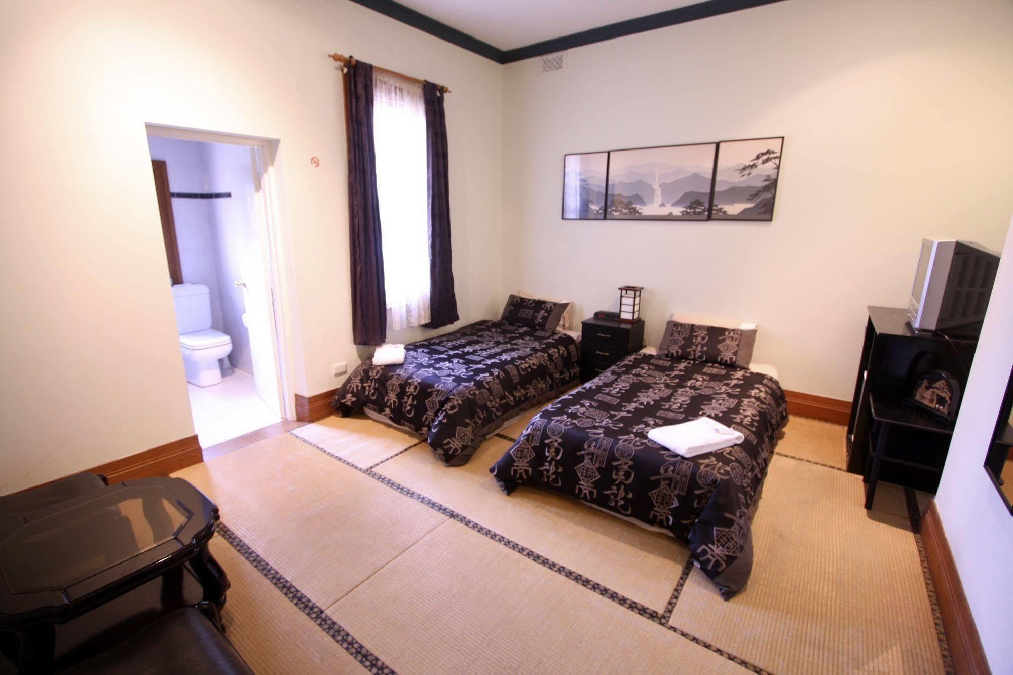Alishan International 3*