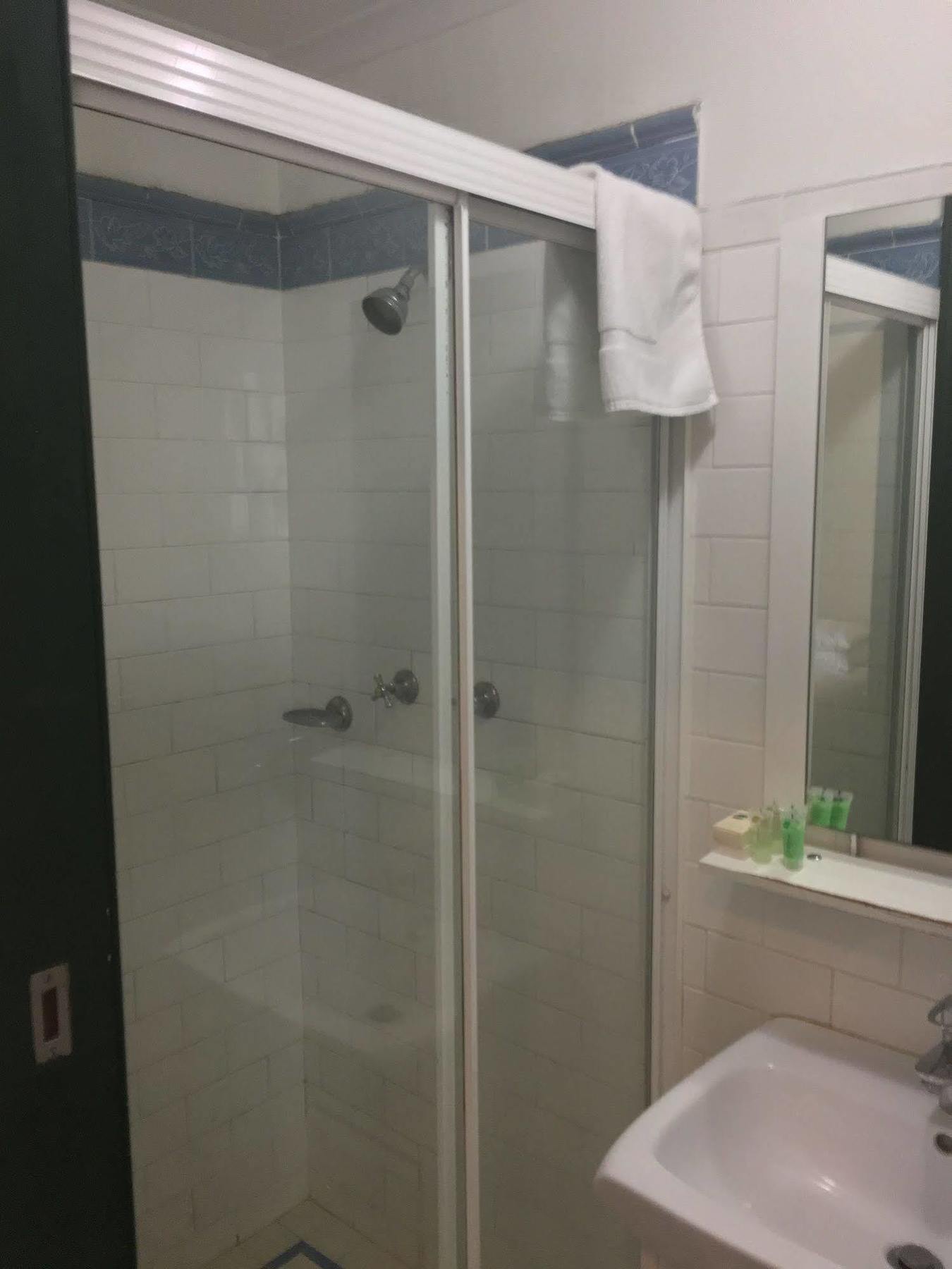 Hotel Glasgow Arms Ultimo 4*