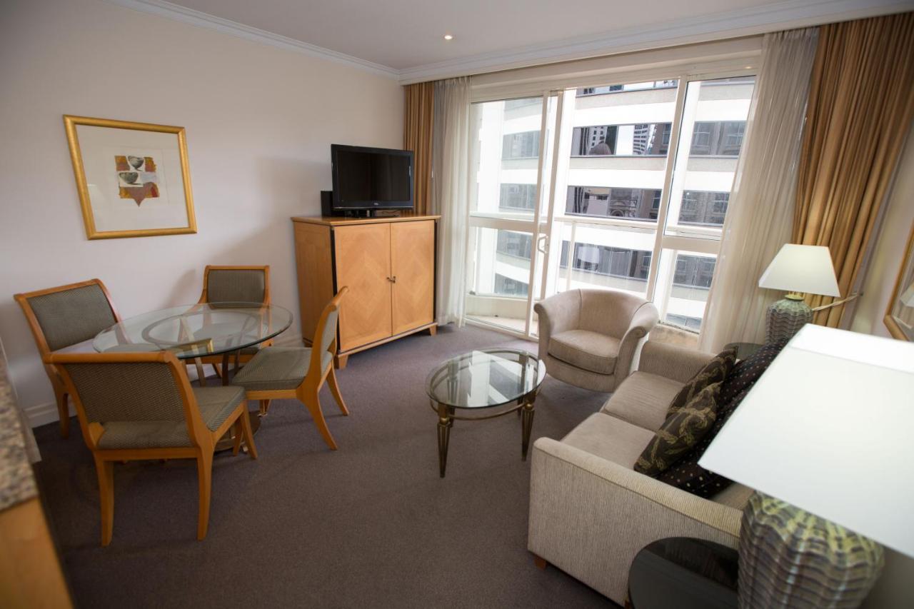Bond 1217 Self Catering *