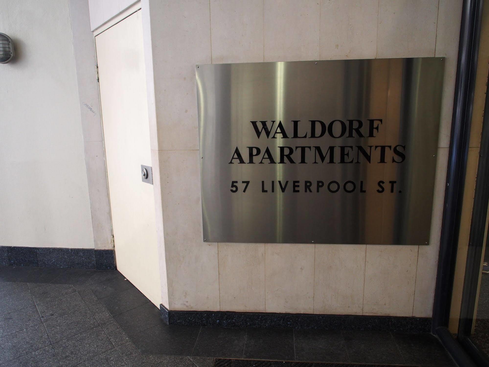 Waldorf Serviced Aparthotel