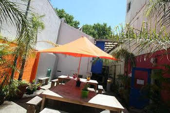 Zing Backpackers Albergue *