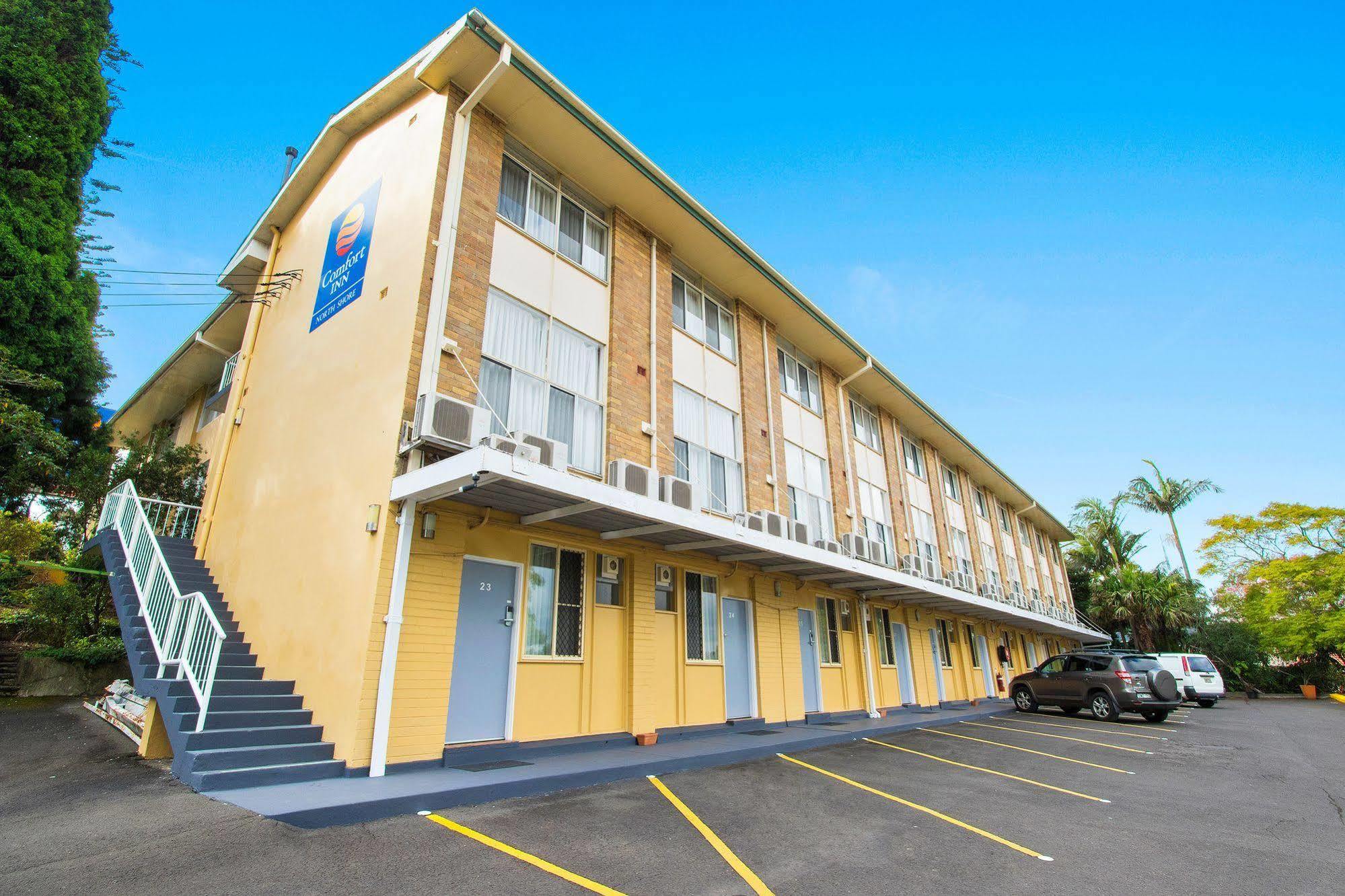 Comfort North Shore Hotel 4*