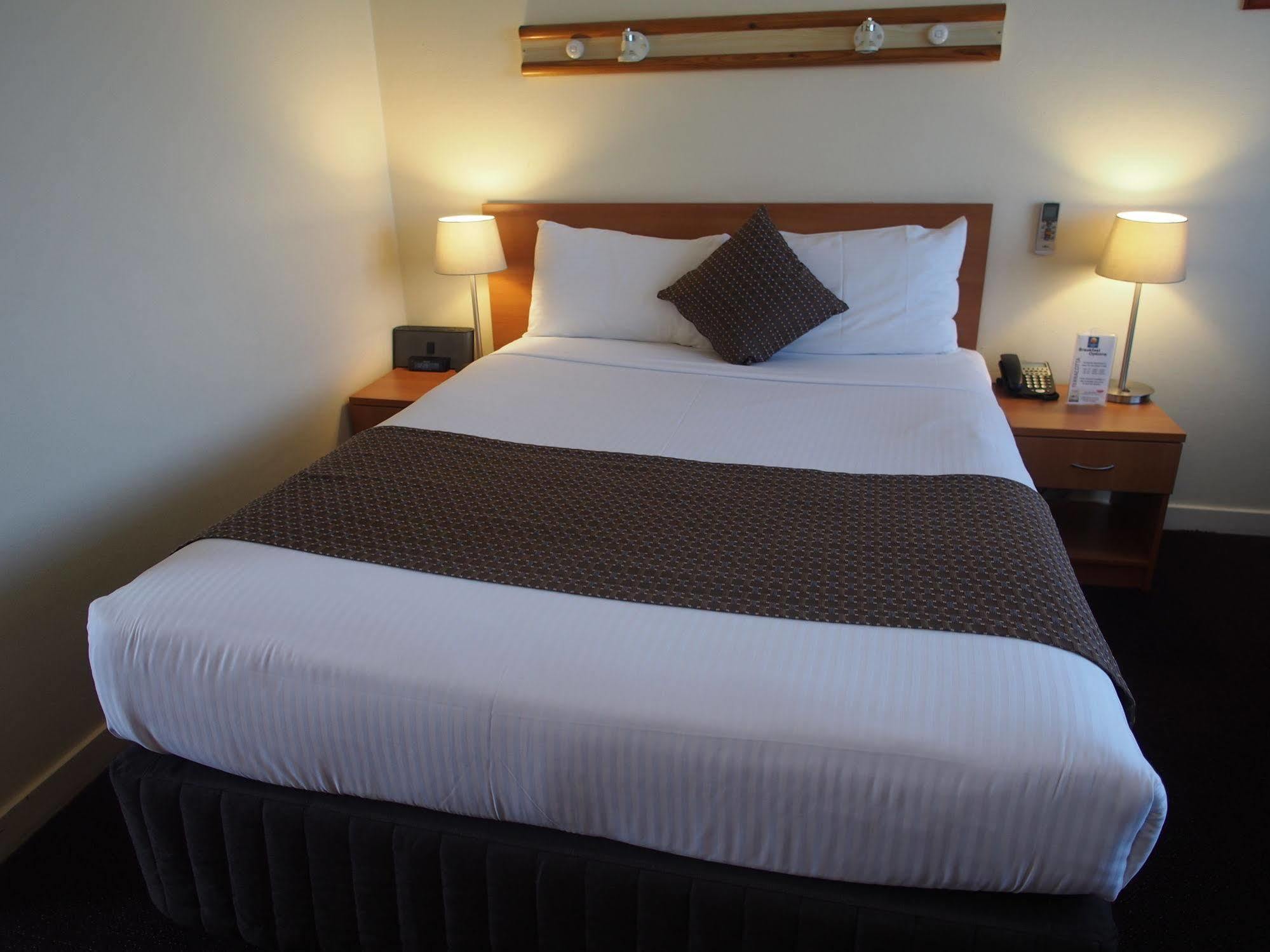 Comfort North Shore Hotel 4*