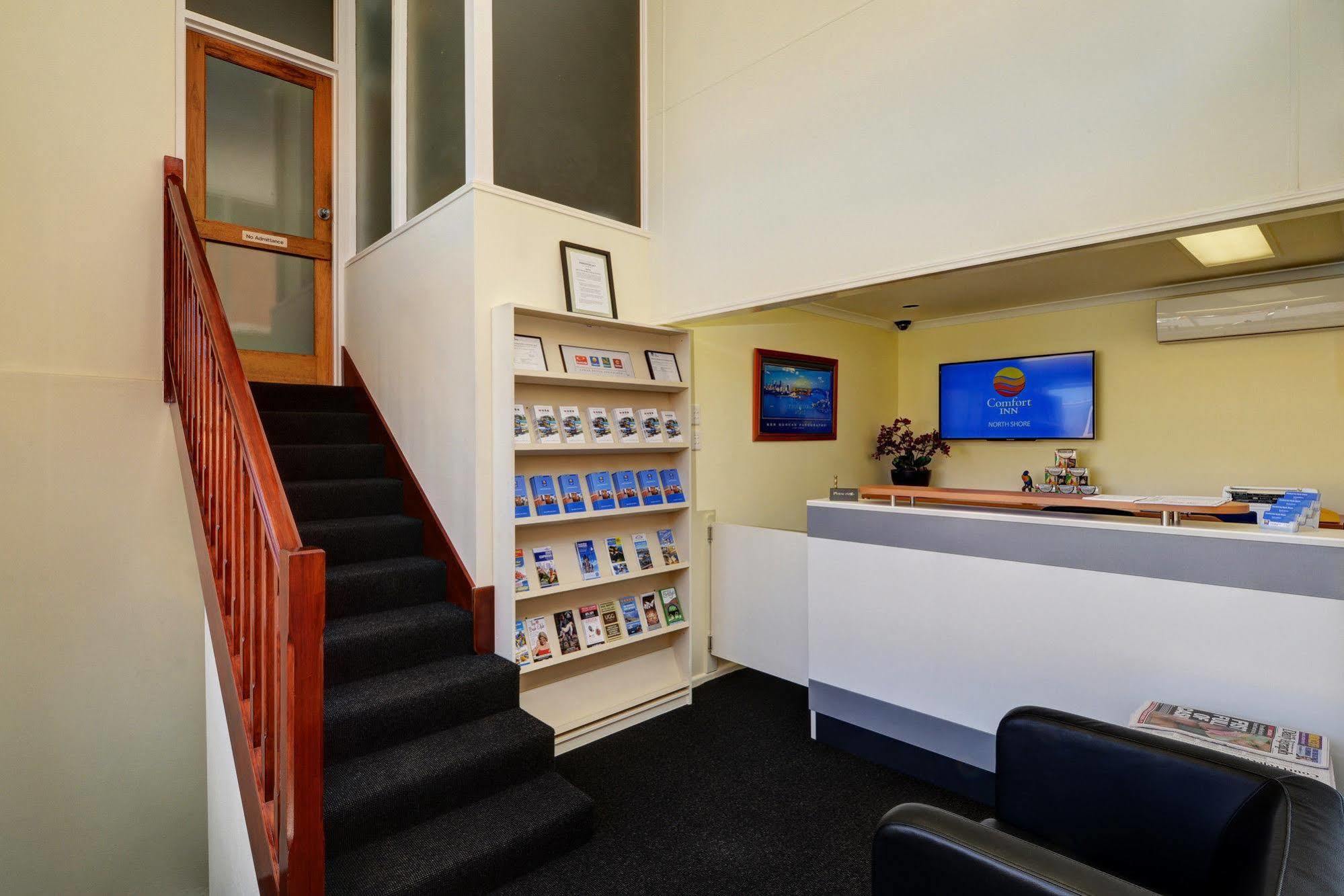 Comfort North Shore Hotel