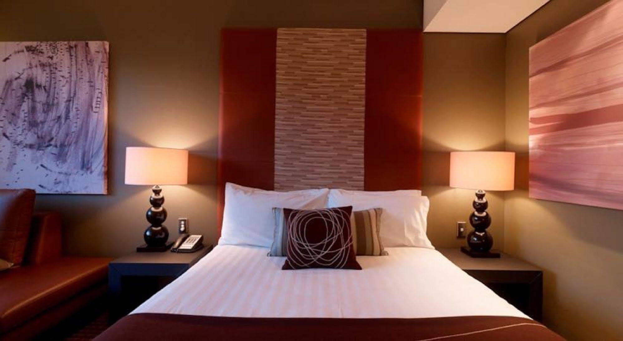 Lakeside And Conference Centre Hotel 4*
