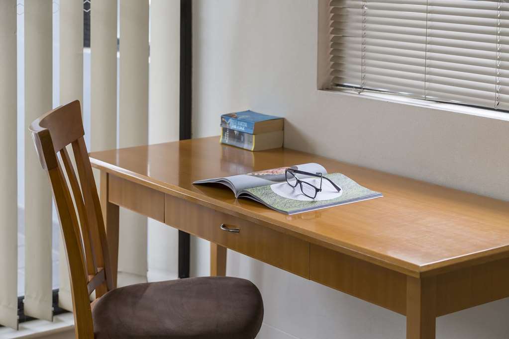 Waldorf Waitara Residential Apartments * Sydney