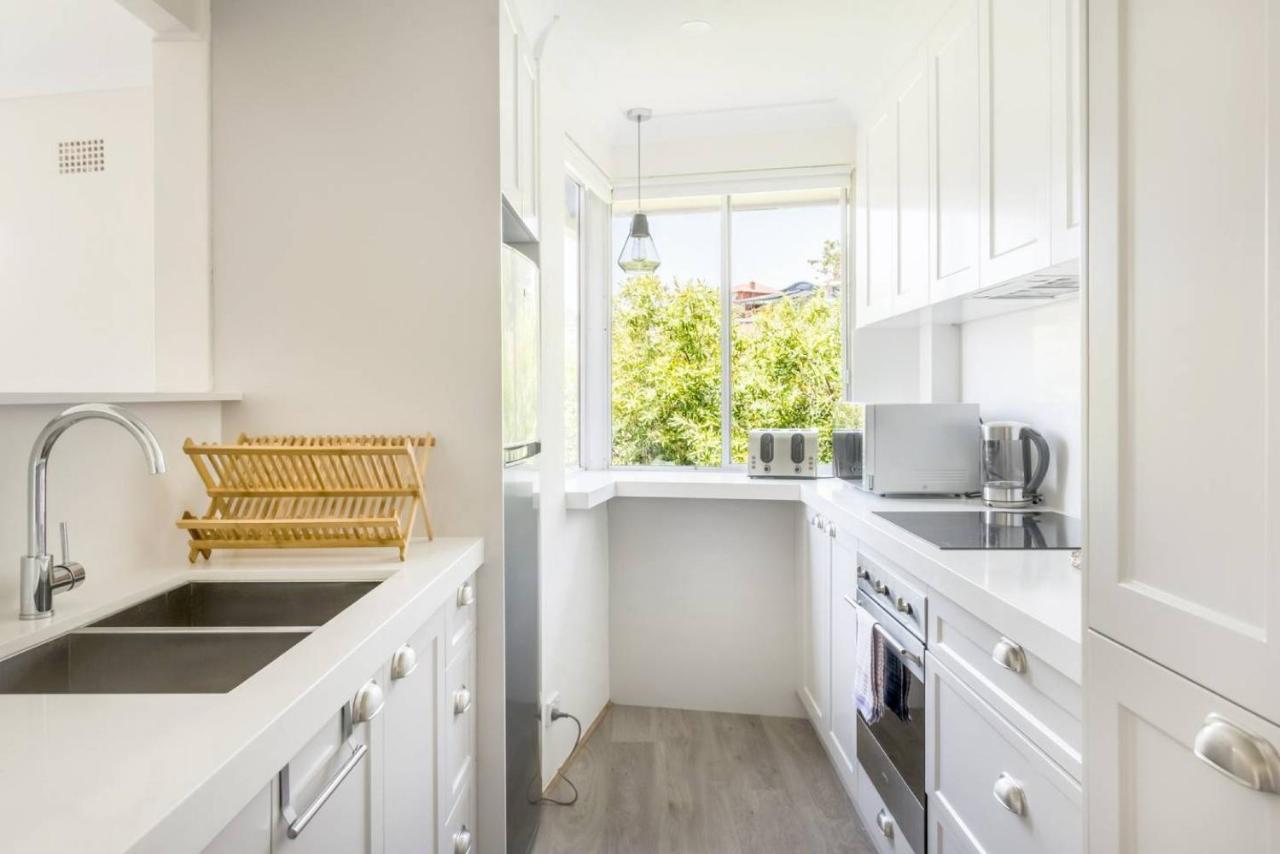 Balmoral Beach Front - 2 Beds W Parking Sidney