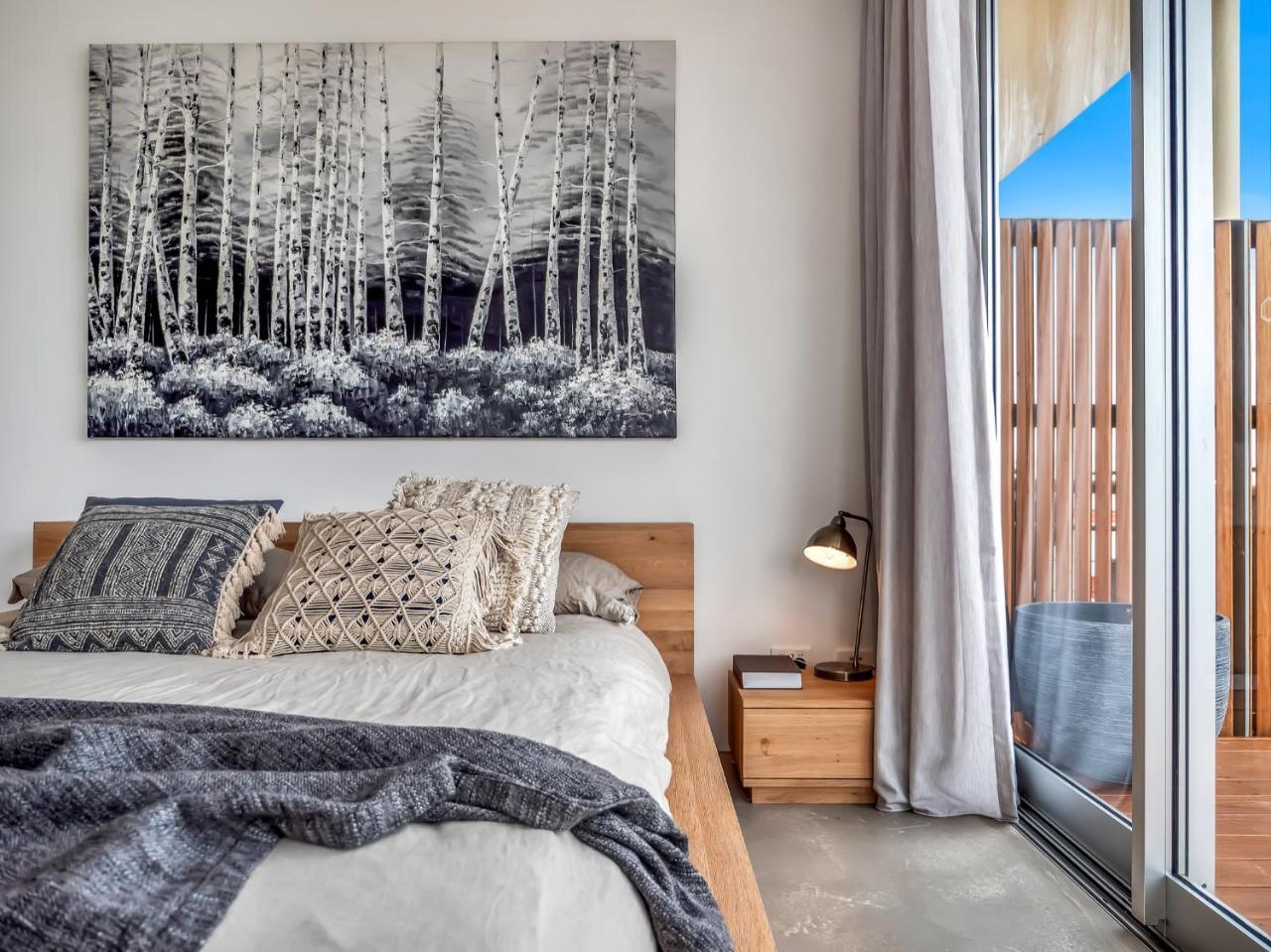 Tamarama Aparthotel 5*