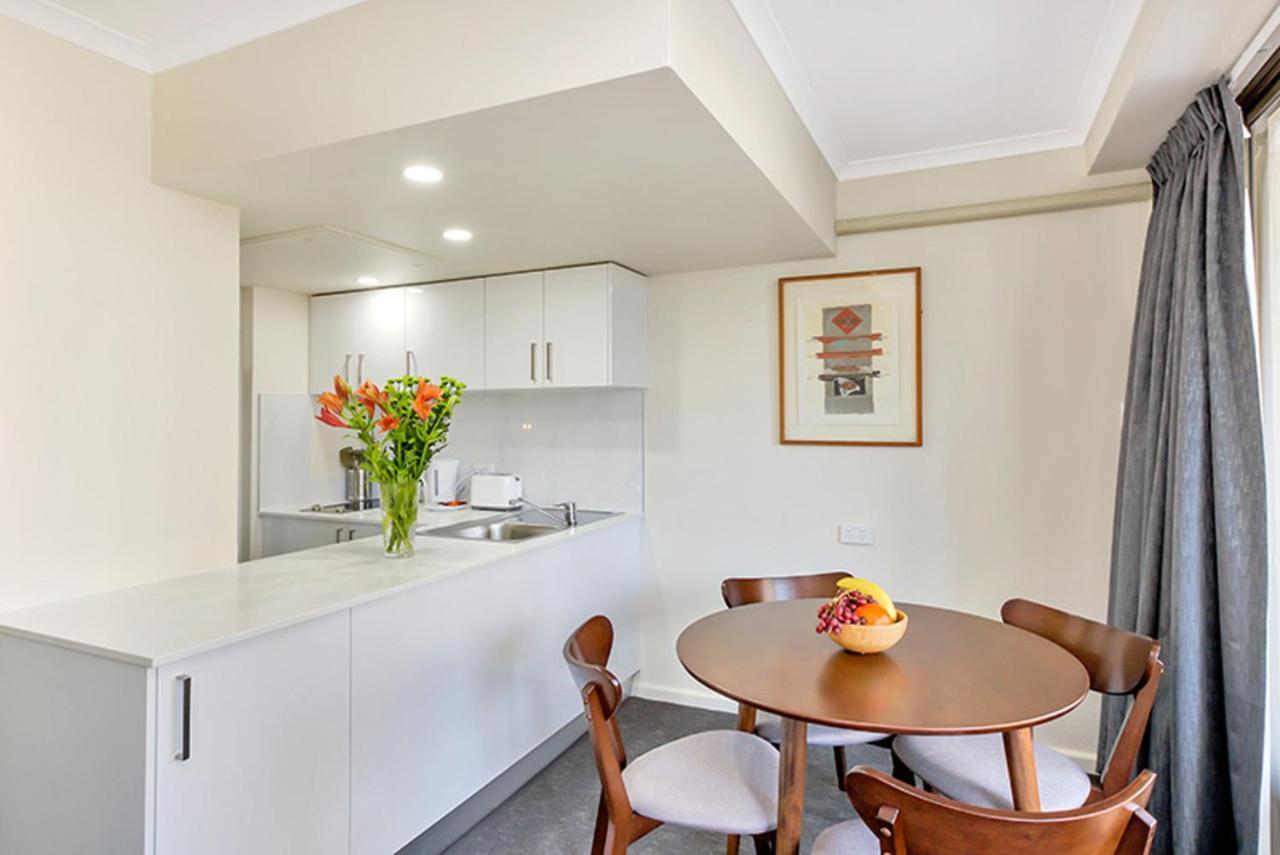 Apartment At College St Sydney
