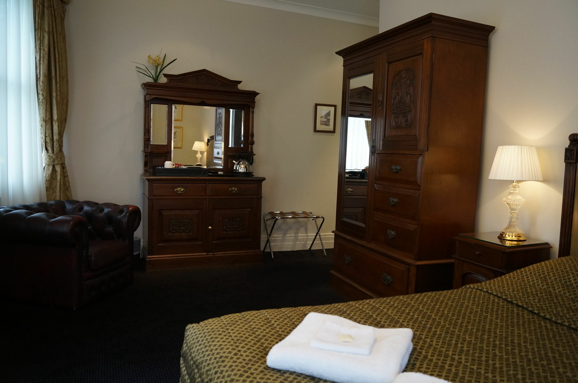 Royal Exhibition Inn 3*