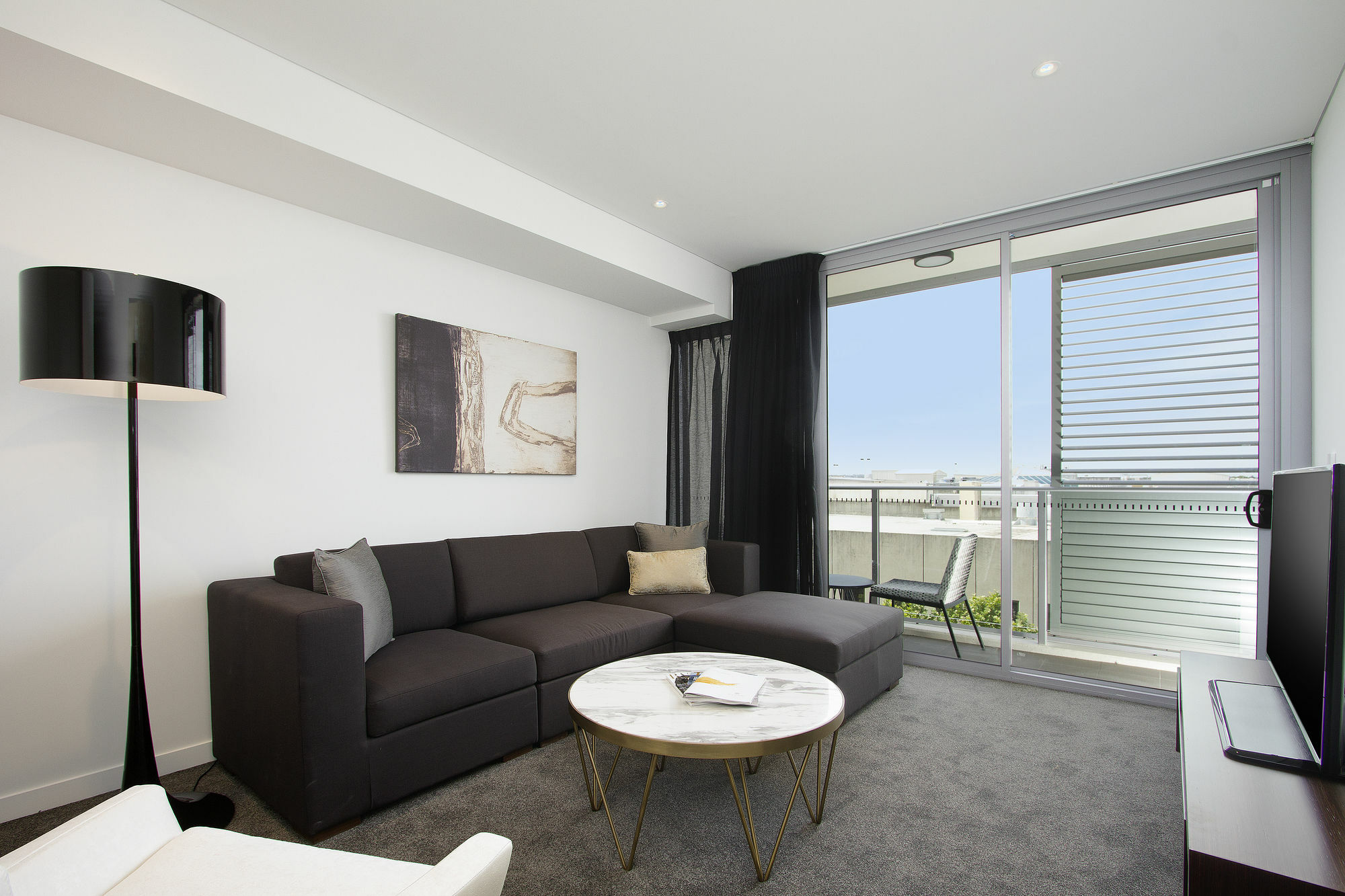 Aparthotel Silkari At Chatswood 4*