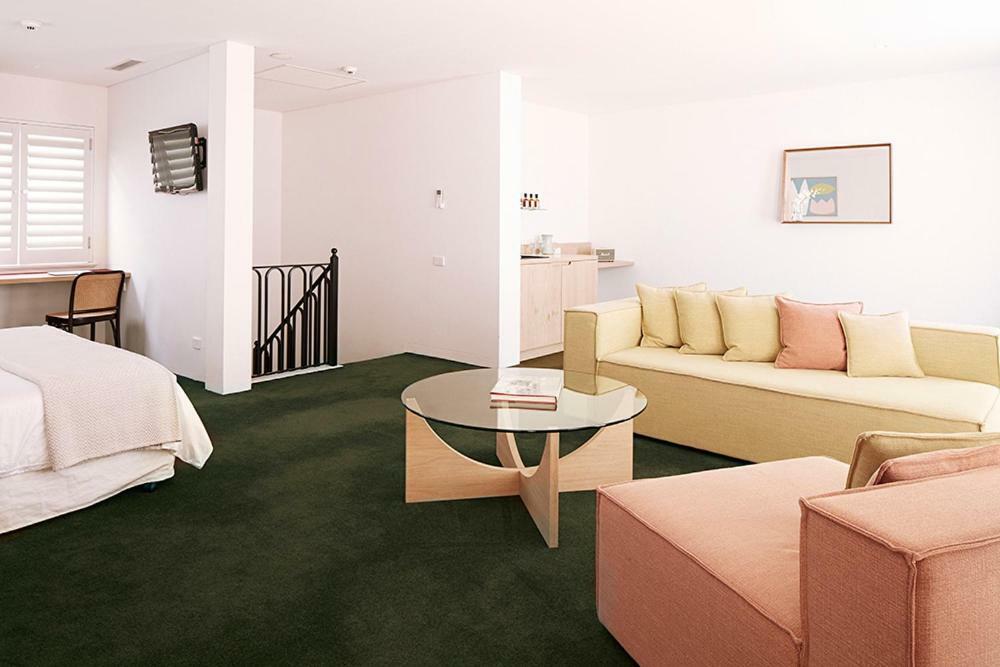 Ravesis Hotel Sydney