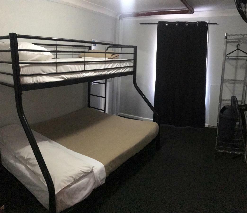 Backpackers * Sydney
