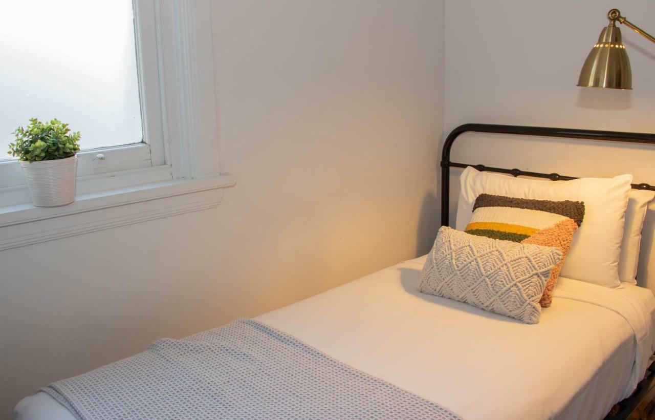 Charing Cross Hotel