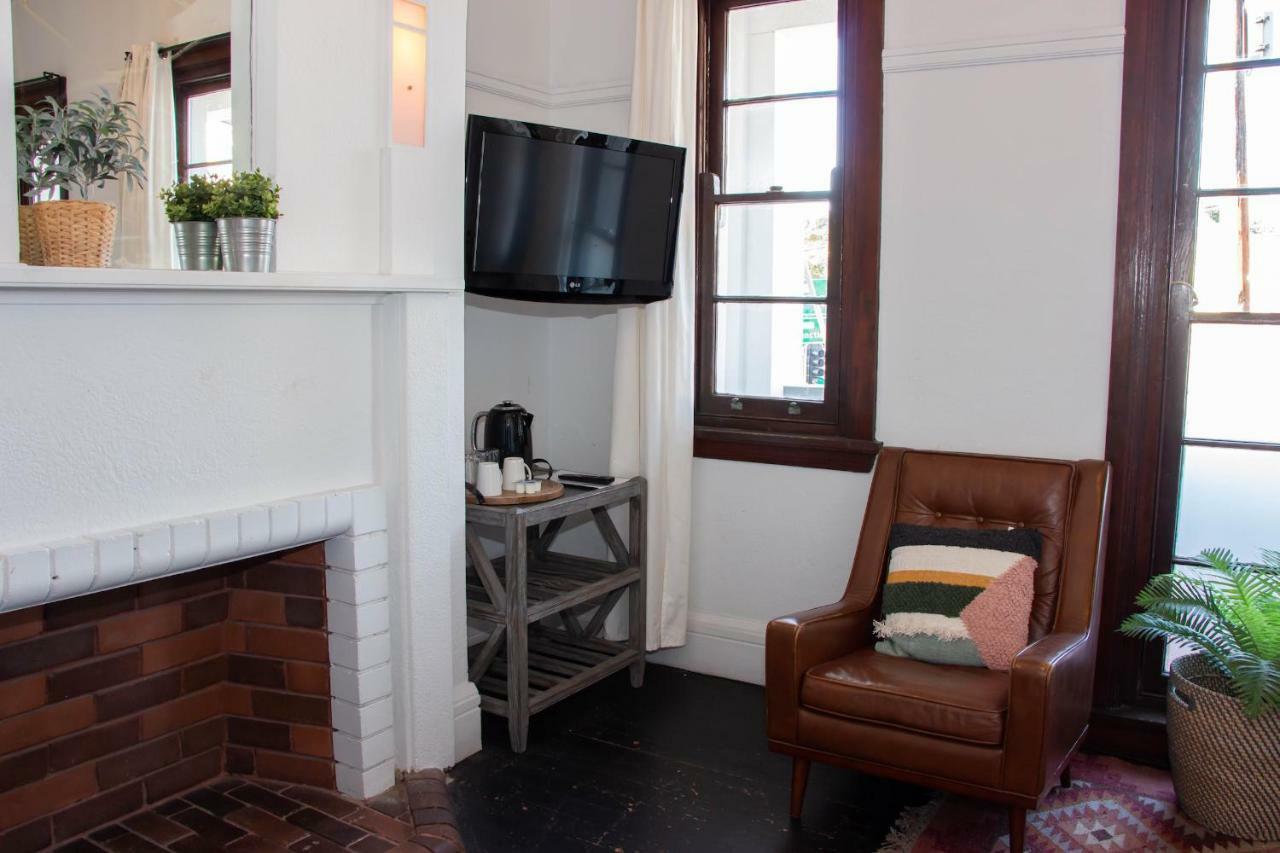Hotel Charing Cross Sydney