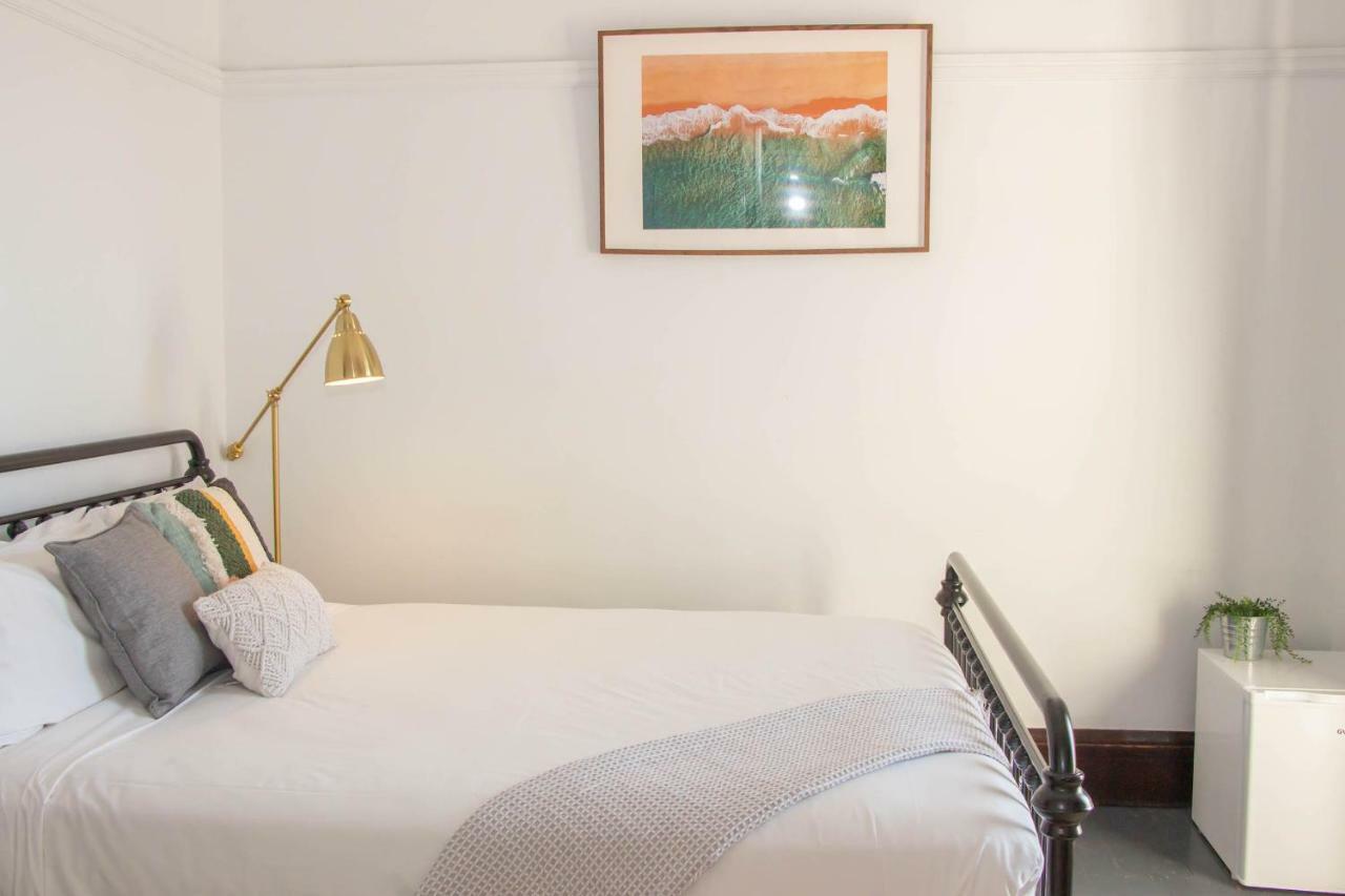 Charing Cross Hotel Sydney