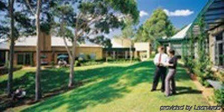 Hotel Lakeside And Conference Centre 4*