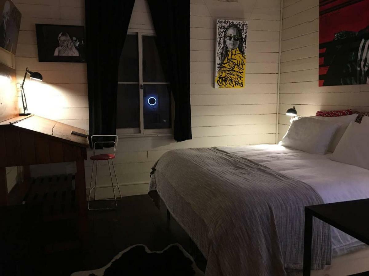 Pop Artist's Concept Store On Darling Street * Sydney