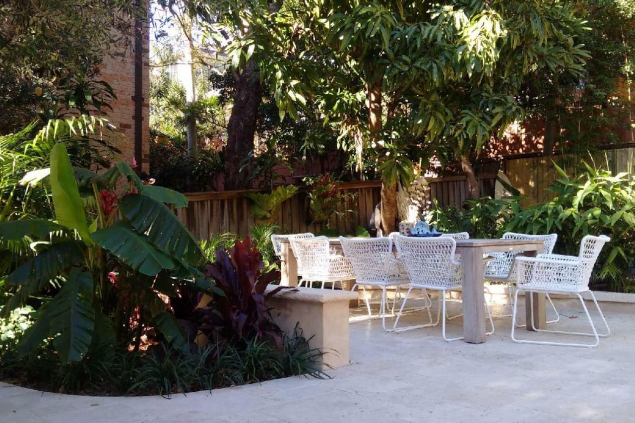 Kookaburra Garden *