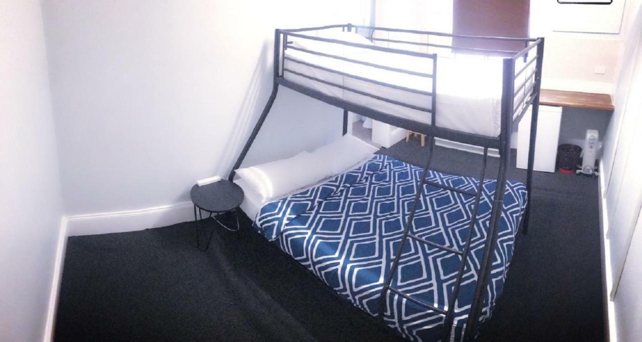 Hostel Backpackers *