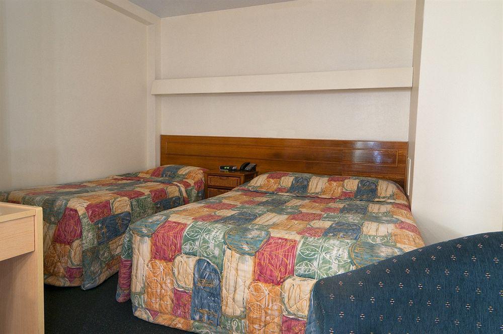 Comfort North Shore Hotel 4*
