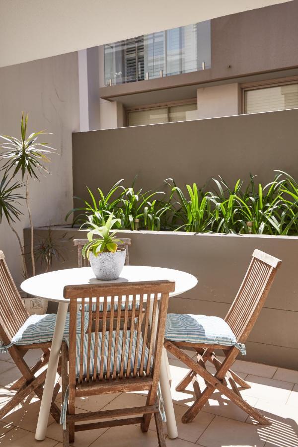 Stylish Manly Studio With Bbq Terrace And Parking