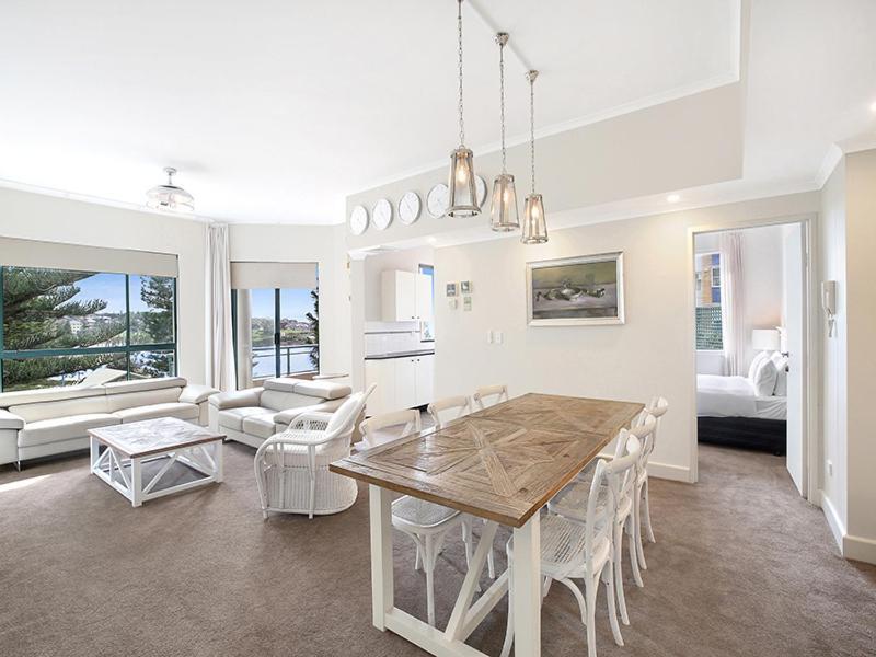 Aea The Coogee View * Sydney