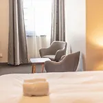 Lakemba Hotel