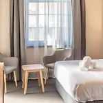 Lakemba Hotel
