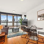 Resort Style 2 Bdrm In Homebush With Bay Views -57 Ben