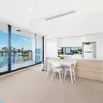 Water View 3 Bedroom Holiday Home With Free Park