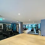 High Level Apartment In St Leonards