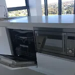 Premium Large Apartment With View To The Park