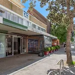 \'Bondi Fairview\' Coastal Panorama With Balcony