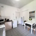Cozy1 Bedroom Unit Near Maroubra Beach