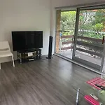 2Bedroom Entire Unit Freeparking Walktotrain&Ferry