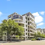 Fabulous 2B Apt Waterloo