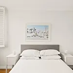 Chic Apartment Footsteps From Manly Beach