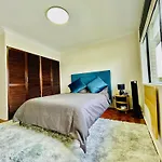 Private Sydney City View 1 Bed Apartment With Parking