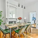 Darling Harbour 3 Bedroom House Glebe 2 E-Bikes Included