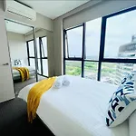 Panoramic City View 3Bedroom Condo Wi-Fi Parking