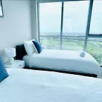 Panoramic City View 3Bedroom Condo Wi-Fi Parking