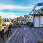 New York-Style Loft In Sydney Cbd With City Views
