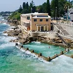 Walk To Coogee Beach Apartment Retreat