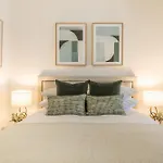 Modern 1-Bed Studio Near Tramsheds